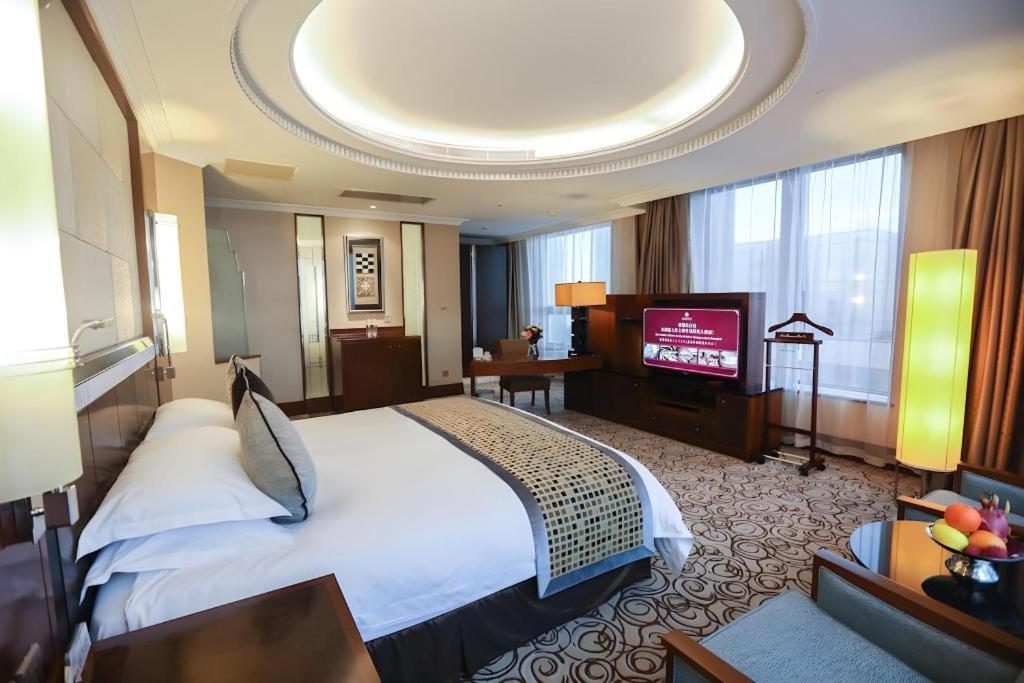Grand Soluxe Zhongyou Hotel Shanghai Esterno foto