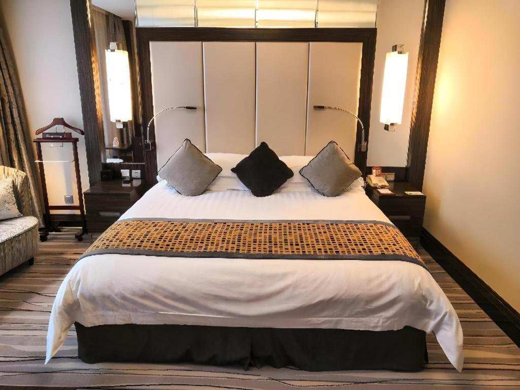 Grand Soluxe Zhongyou Hotel Shanghai Esterno foto