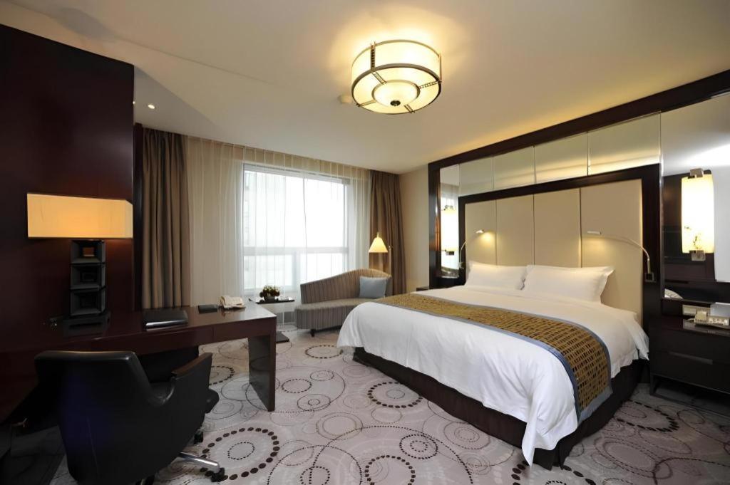 Grand Soluxe Zhongyou Hotel Shanghai Esterno foto