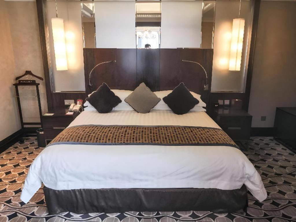 Grand Soluxe Zhongyou Hotel Shanghai Esterno foto