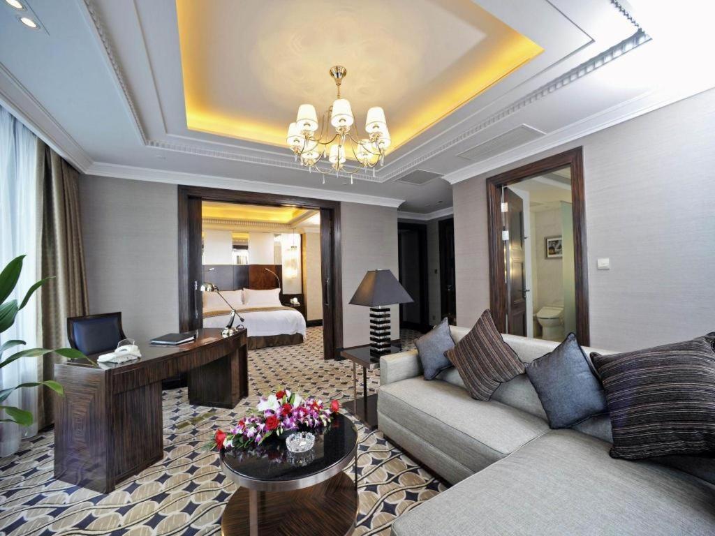 Grand Soluxe Zhongyou Hotel Shanghai Esterno foto