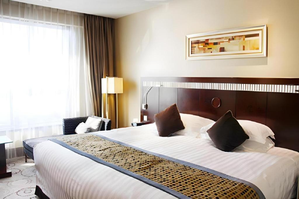 Grand Soluxe Zhongyou Hotel Shanghai Esterno foto